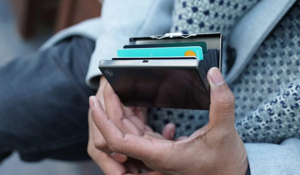 Business credit card holder