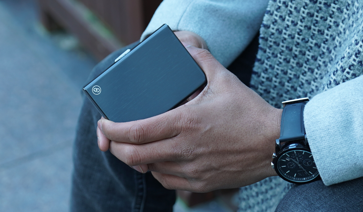 Best stainless steel wallet